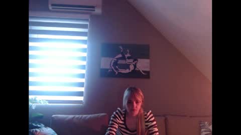 A girl online show from 12.11.24