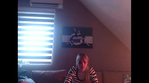 A girl online show from 12.11.24