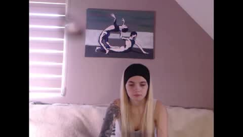 A girl online show from 01.07.25