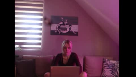 A girl online show from 09.15.25