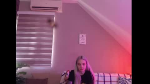 A girl online show from 04.08.26