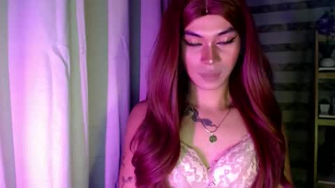 Snapshot of dreamcome_truexx chatting on 03.17.26 true online show from 03.17.26