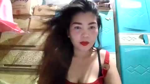 Snapshot of dreamer_17 chatting on 10.06.25 Maui online show from 10.06.25