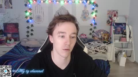 Snapshot of dreammaker_ chatting on 09.19.25 Yukichi online show from 09.19.25