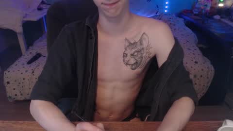 Snapshot of dreammaker_ chatting on 10.01.25 Yukichi online show from 10.01.25