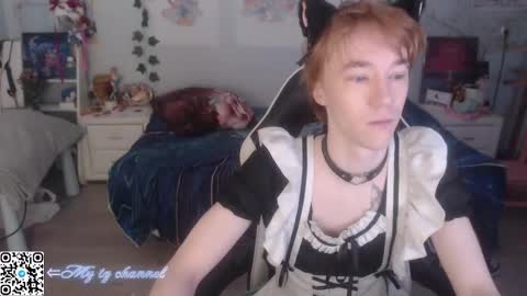 Snapshot of dreammaker_ chatting on 10.23.25 Yukichi online show from 10.23.25