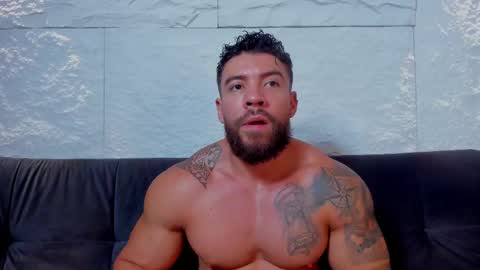 Snapshot of dreammr1 chatting on 03.11.25 cris online show from 03.11.25