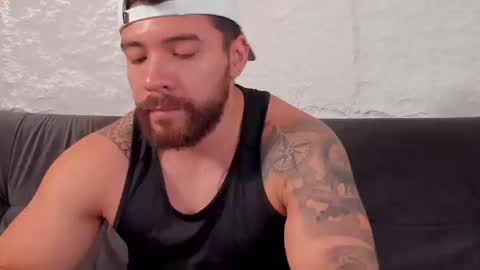 Snapshot of dreammr1 chatting on 09.19.25 cris online show from 09.19.25