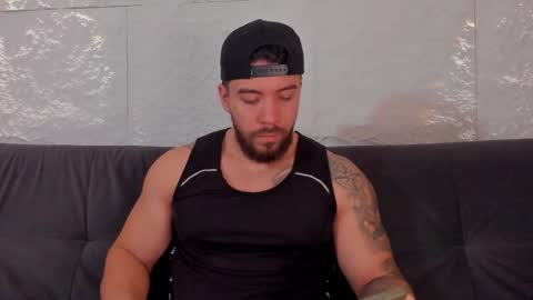 Snapshot of dreammr1 chatting on 10.19.25 cris online show from 10.19.25