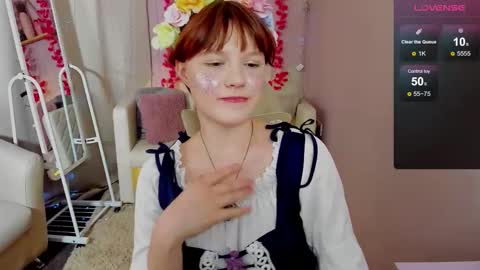 Snapshot of dreammyluna chatting on 11.27.25 Luna online show from 11.27.25
