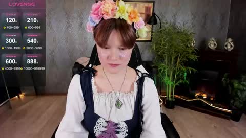 Snapshot of dreammyluna chatting on 11.28.25 Luna online show from 11.28.25