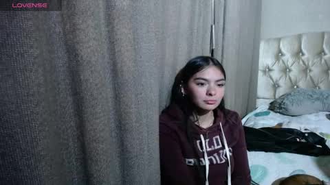 Snapshot of dreams_sophi chatting on 04.06.26 Sophia online show from 04.06.26