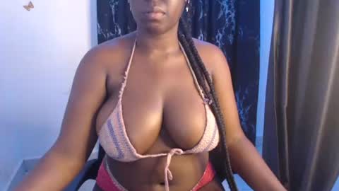 Snapshot of dreamy_wetpussy chatting on 04.26.26 BEAUTY online show from 04.26.26