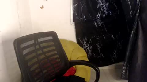 Snapshot of dreamy_wetpussy chatting on 07.10.26 BEAUTY online show from 07.10.26