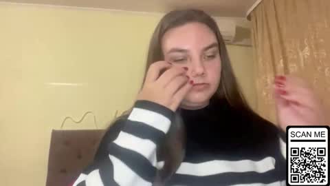 Snapshot of dreamyblushfairy chatting on 10.08.25 Mila online show from 10.08.25