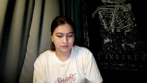 Snapshot of dreamycreamyst chatting on 01.24.25 dreamycreamyst online show from 01.24.25