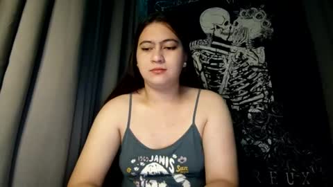 Snapshot of dreamycreamyst chatting on 02.07.25 dreamycreamyst online show from 02.07.25