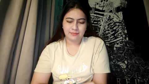 Snapshot of dreamycreamyst chatting on 02.18.25 dreamycreamyst online show from 02.18.25