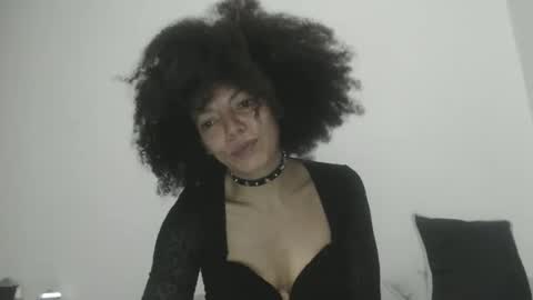 Snapshot of dreamylatina chatting on 02.18.26 DreamyLatina online show from 02.18.26