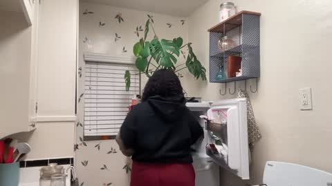 Snapshot of dreamyriri chatting on 12.11.24 RIRI OR DREAMY online show from 12.11.24