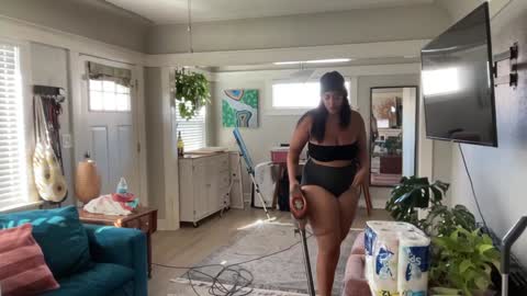 Snapshot of dreamyriri chatting on 12.15.24 RIRI OR DREAMY online show from 12.15.24