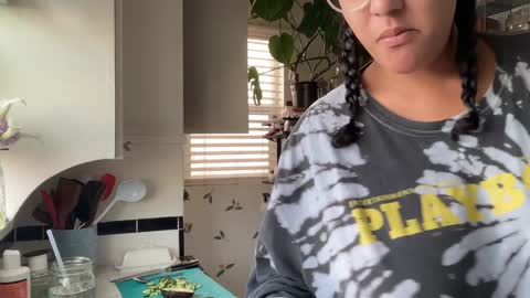 Snapshot of dreamyriri chatting on 01.08.25 RIRI OR DREAMY online show from 01.08.25