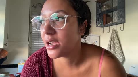 Snapshot of dreamyriri chatting on 01.15.25 RIRI OR DREAMY online show from 01.15.25