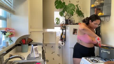 Snapshot of dreamyriri chatting on 01.15.25 RIRI OR DREAMY online show from 01.15.25