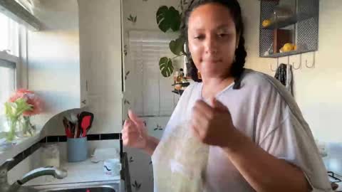 Snapshot of dreamyriri chatting on 01.18.25 RIRI OR DREAMY online show from 01.18.25