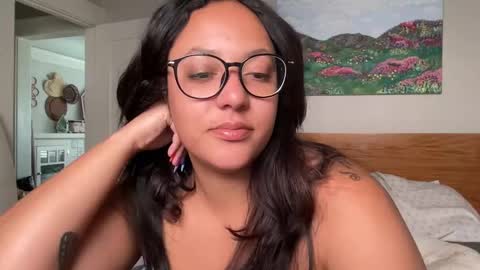 Snapshot of dreamyriri chatting on 03.04.25 RIRI OR DREAMY online show from 03.04.25