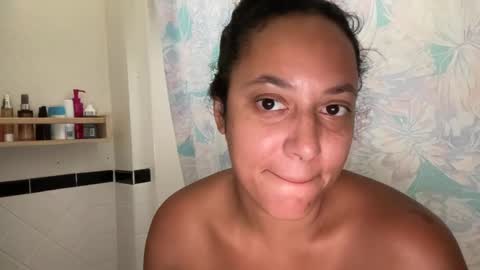 Snapshot of dreamyriri chatting on 09.09.25 RIRI OR DREAMY online show from 09.09.25