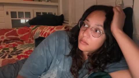 RIRI OR DREAMY online show from 04.04.26