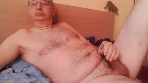 Snapshot of drift6 chatting on 01.13.25 drift6 online show from 01.13.25