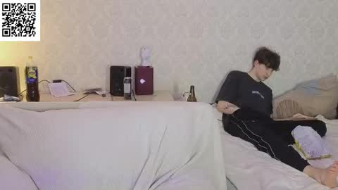 Snapshot of drinklinov chatting on 03.19.26 Mark online show from 03.19.26