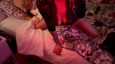 Snapshot of dripping_like_jane chatting on 02.09.25 Bluejay0713 online show from 02.09.25