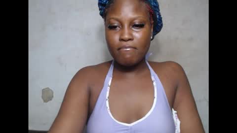 Snapshot of drippussy30 chatting on 10.11.25 drippussy30 online show from 10.11.25