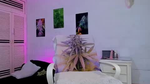 drippyorlove online show from 12.05.25