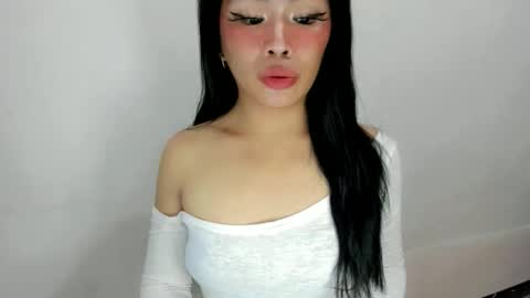 Snapshot of dripqueenxoxo chatting on 10.17.25 miss. Erika online show from 10.17.25