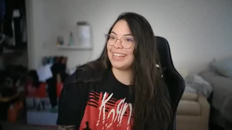 Snapshot of drizzypeach602 chatting on 12.08.24 Drizzypeach602 online show from 12.08.24