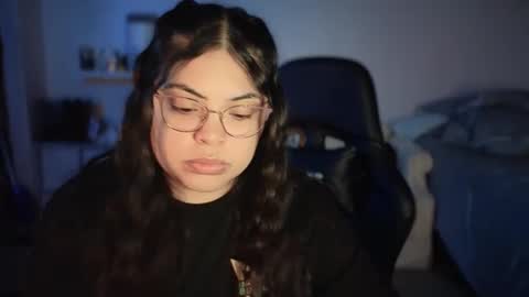 Snapshot of drizzypeach602 chatting on 12.13.24 Drizzypeach602 online show from 12.13.24