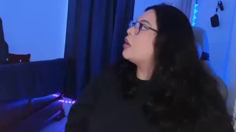 Snapshot of drizzypeach602 chatting on 10.12.25 Drizzypeach602 online show from 10.12.25