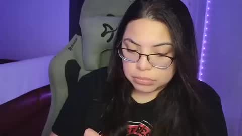 Snapshot of drizzypeach602 chatting on 10.20.25 Drizzypeach602 online show from 10.20.25