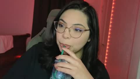 Snapshot of drizzypeach602 chatting on 11.13.25 Drizzypeach602 online show from 11.13.25