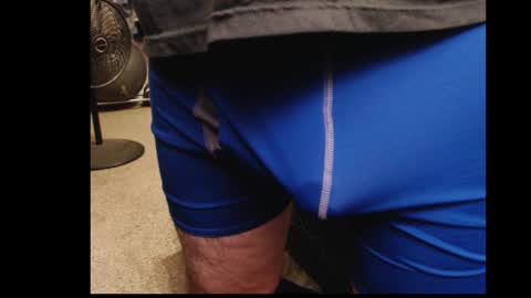 Snapshot of drmbigg chatting on 11.21.25 Hello Hope you enjoy what you see. I love attention in dirty talk and tips thickcock edging precum dirtyTalk C2C online show from 11.21.25