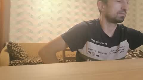 Snapshot of dron8700 chatting on 10.17.25 dron8700 online show from 10.17.25