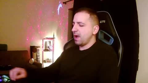 Snapshot of droooooones chatting on 03.07.25 droooooones online show from 03.07.25