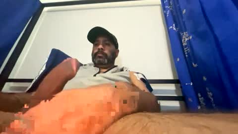 Snapshot of drspunkalott chatting on 10.29.25 drspunkalott online show from 10.29.25