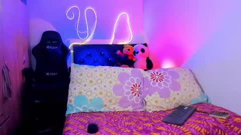 Snapshot of dual_seduction25 chatting on 07.10.26 Juan Marulanda online show from 07.10.26