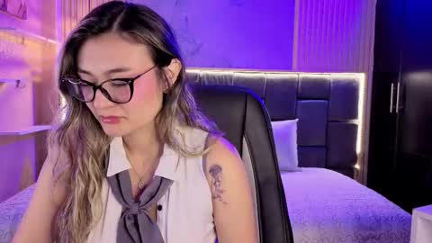 Victoria online show from 11.07.25