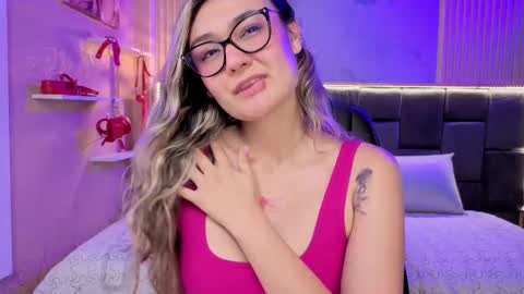 Victoria online show from 11.08.25